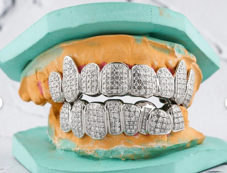 IC Lavish Shinny VVS Moissanite  Grillz Bust Down Iced Out Hip Hop Fully Iced Grillz IC_G1030